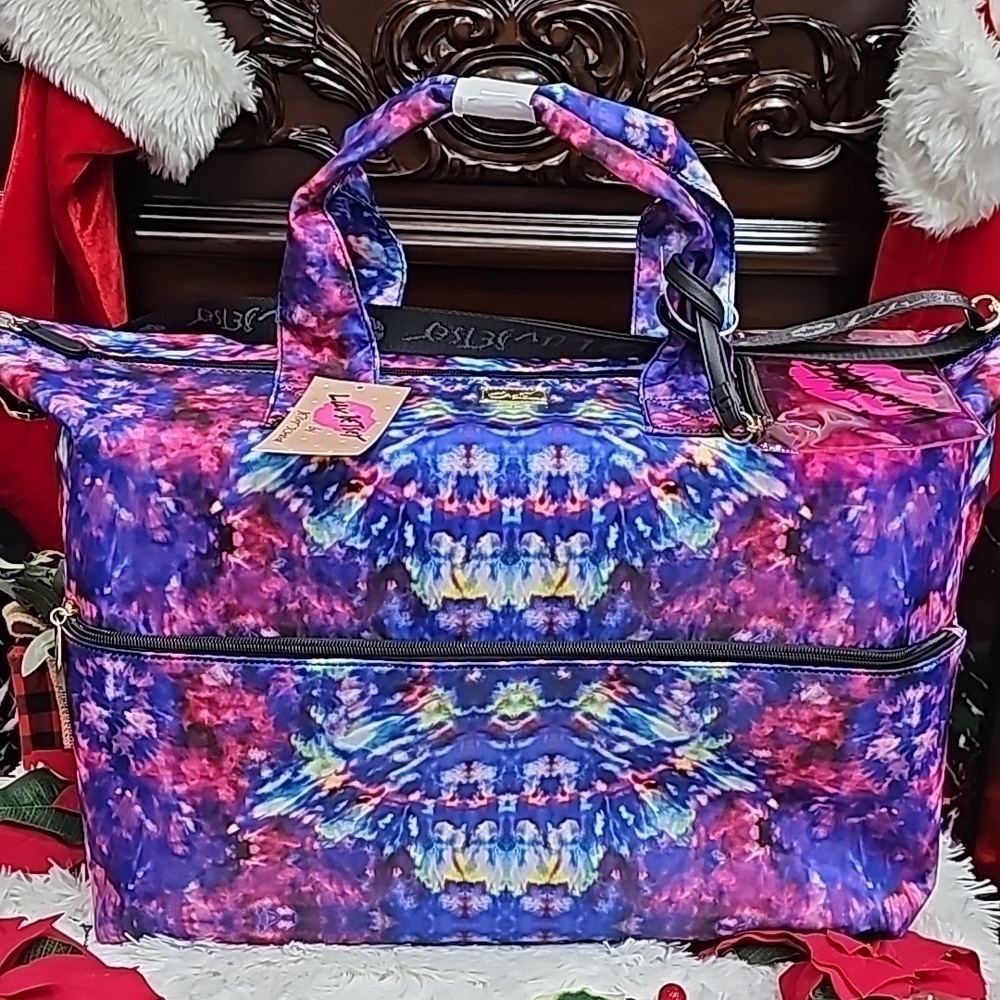 NWT PURPLE/MULTI COLOR LUV BETSEY TYE-DYE WEEKENDER w/LOG